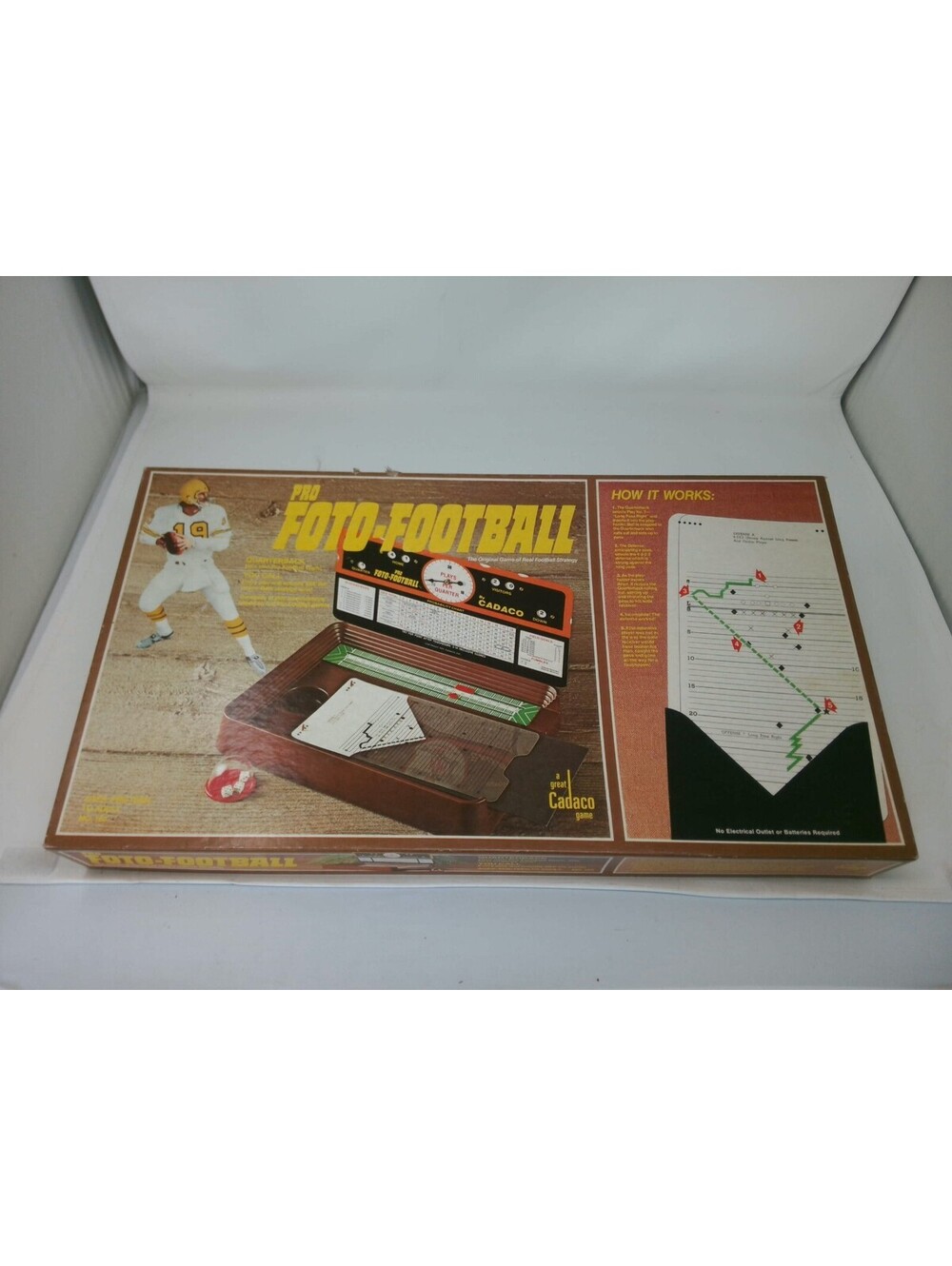 Cadaco Foto-Football board game